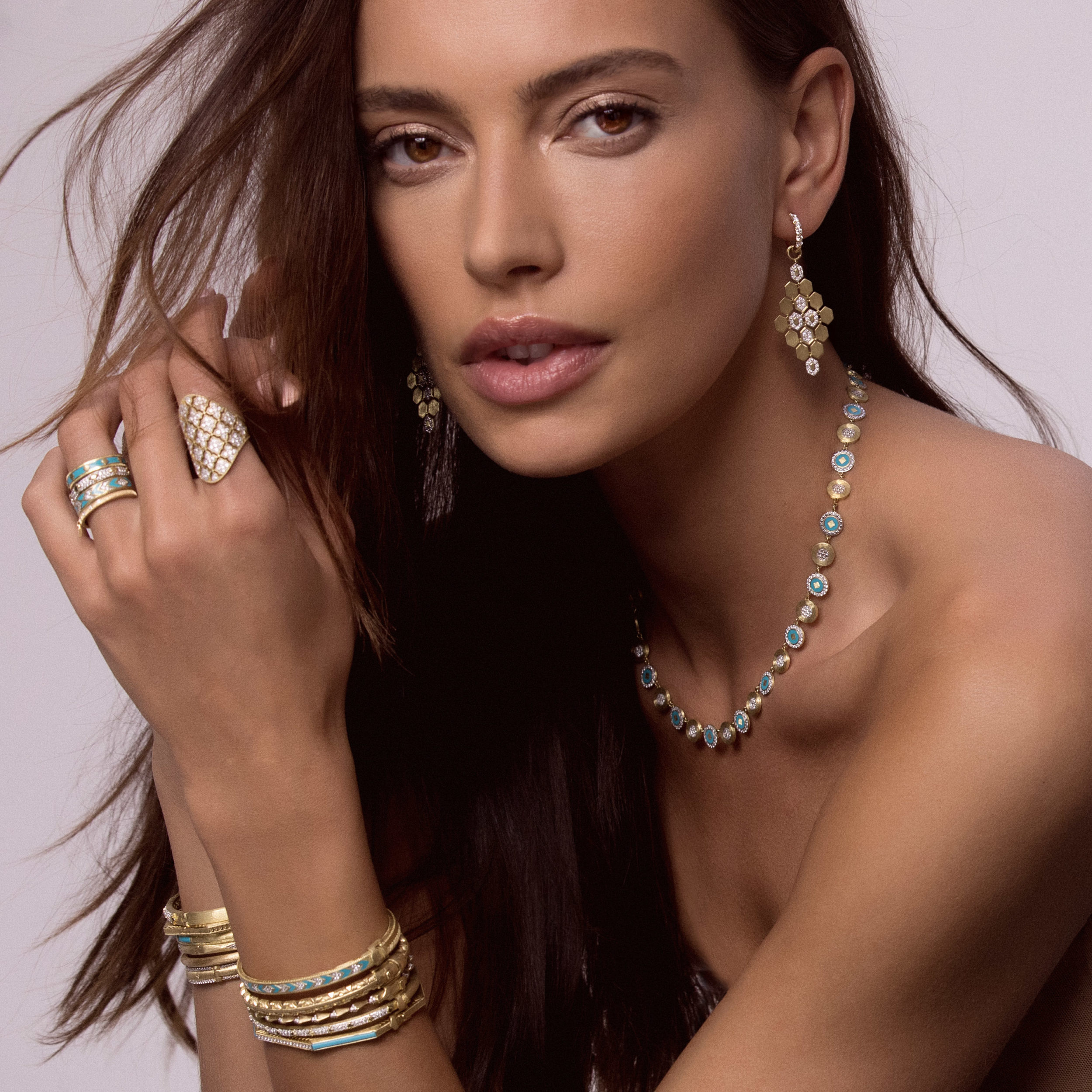 Moroccan Pave Quatrefoil Band - Image 3