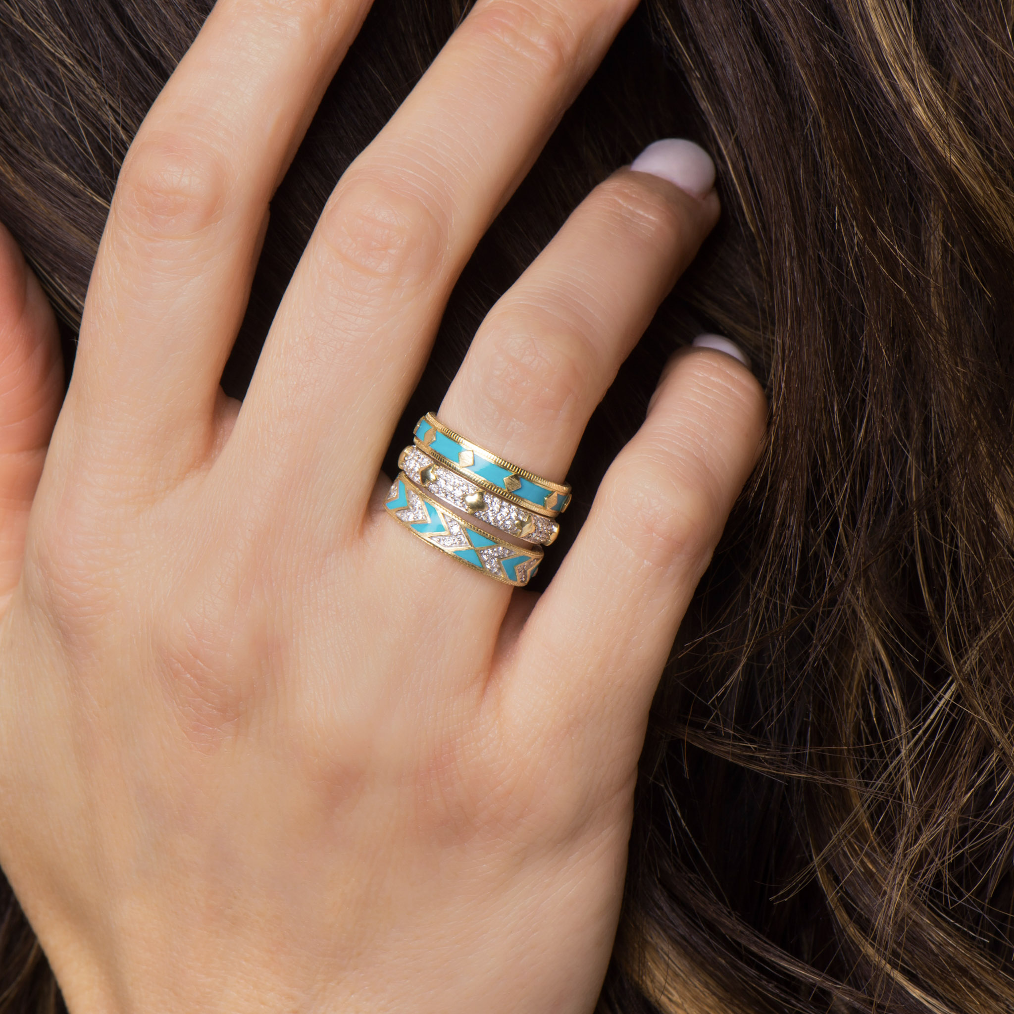 Moroccan Pave Quatrefoil Band - Image 2