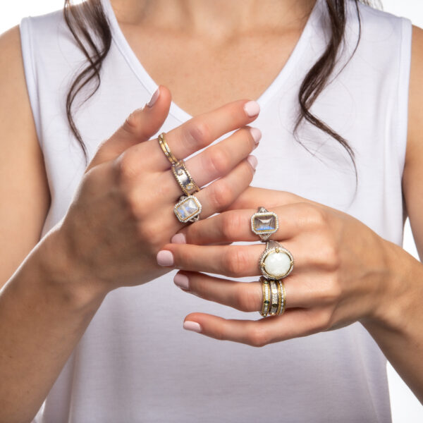 Mixed Metal Cocktail Stone Ring - Image 4
